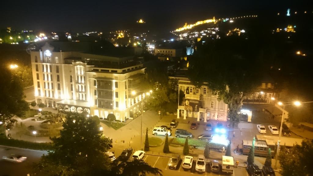 شقة Tbilisi Art Apartament المظهر الخارجي الصورة